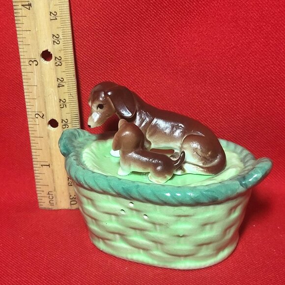 Vintage Dachshund Dog Mother and Baby Salt Pepper Shaker - Picture 7 of 16